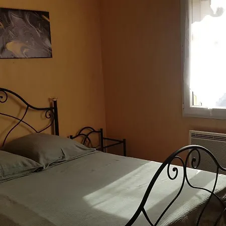 Maison Entiere Garage A 5 Minute A Pied Des Grands Buffets Et Centre Villa